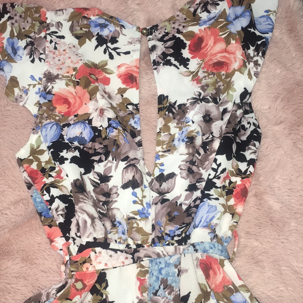 Romper - Picture 5 of 5